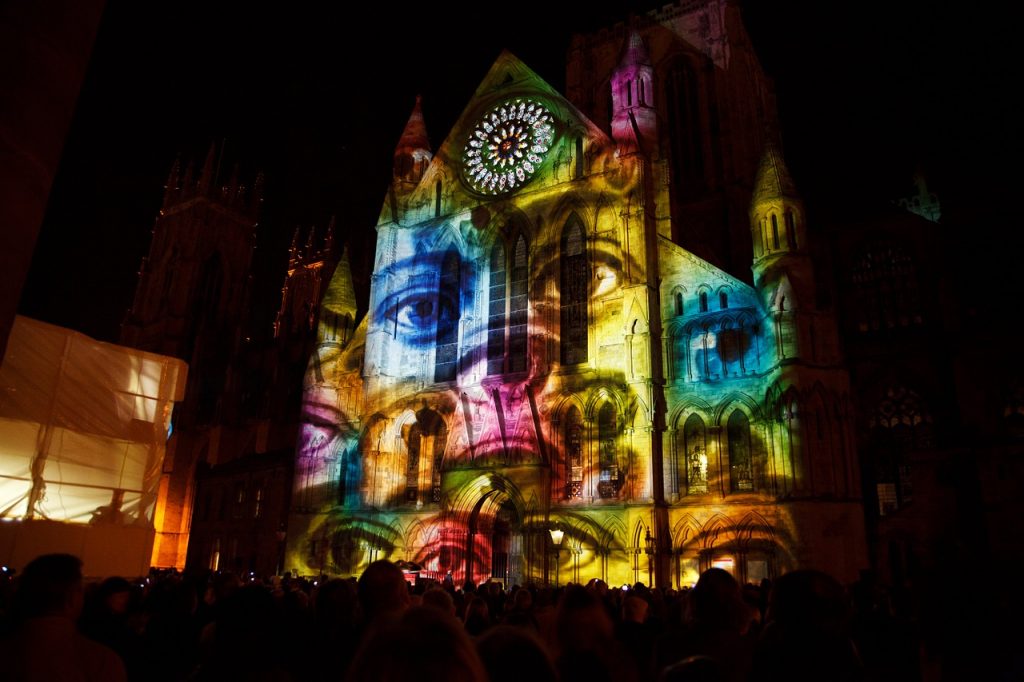 Video Mapping Projection York  - PublicDomainPictures / Pixabay